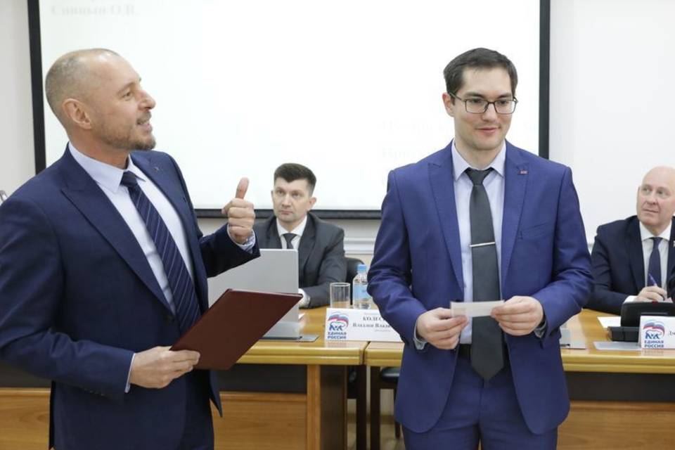 Нового депутата представили в гордуме Волгограда