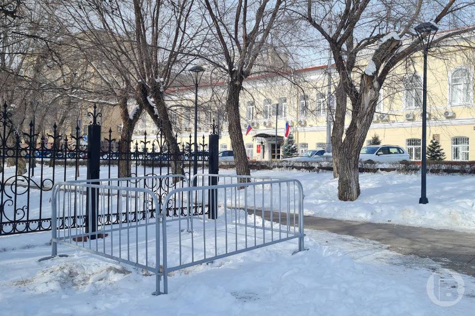 В центре Волгограда обновят бронзовый памятник Петру I