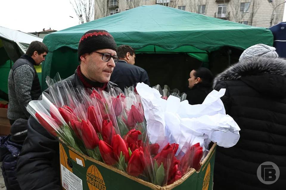 8 Марта на работе волгоградцы отмечают активнее, чем 23 Февраля