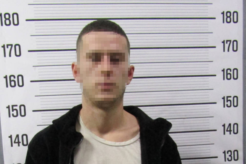 В Волжском Волгоградской области молодой человек ограбил женщину