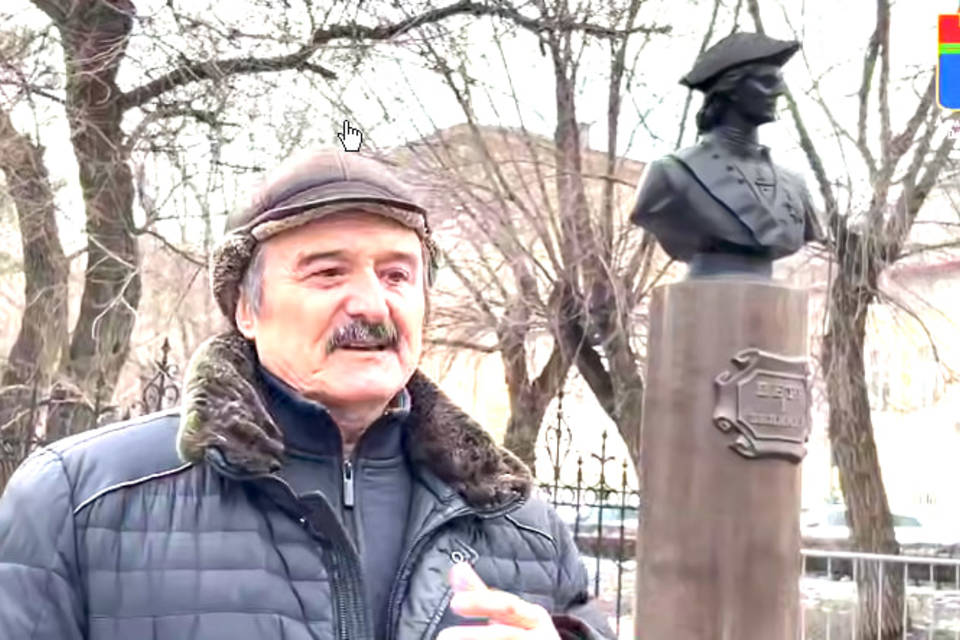 Бронзовый бюст Петра I установили на набережной Волгограда