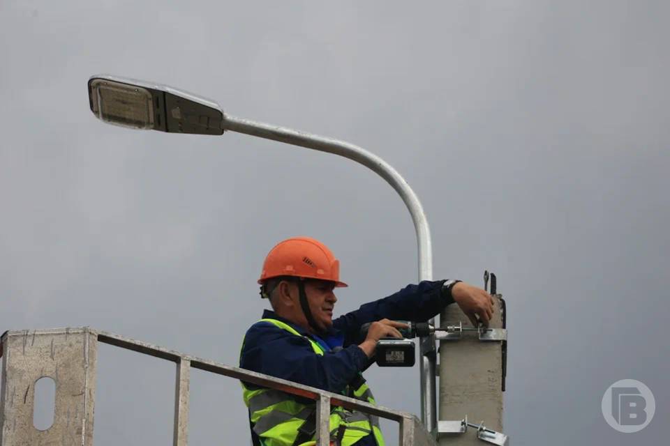 Кто устанавливает цены на электроэнергию, рассказали волгоградцам