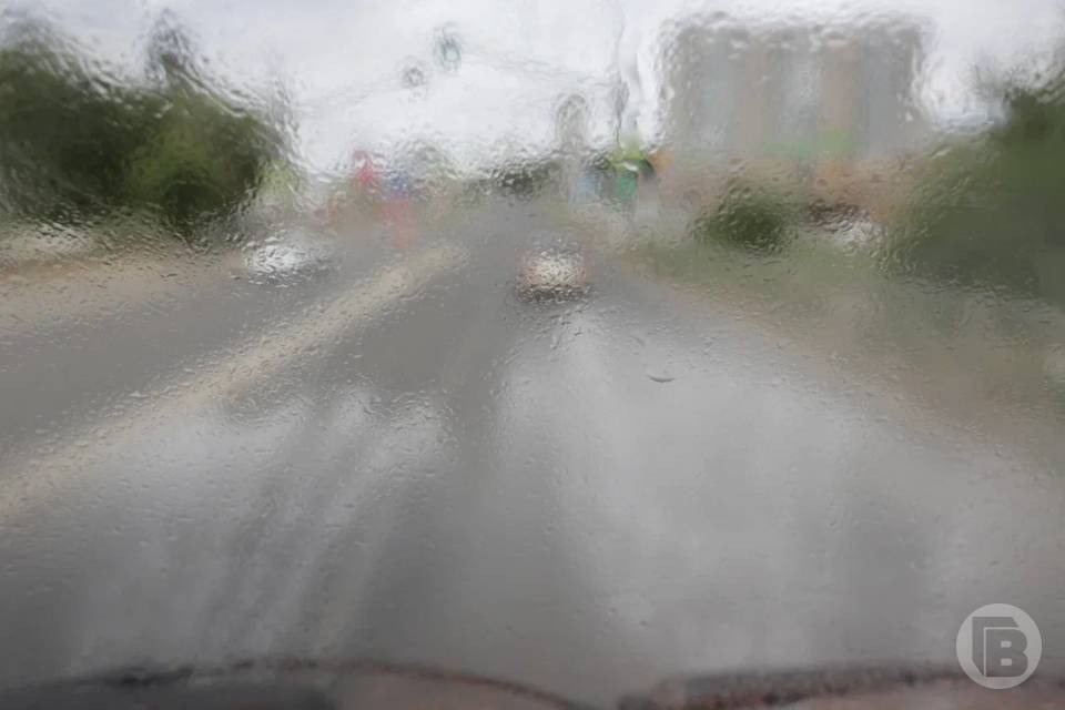 Волгоградцам обещают штормовой ветер 16 марта