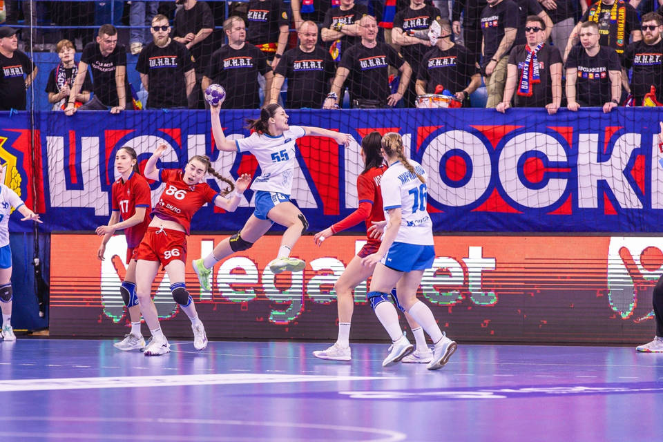 «Динамо» проиграло ЦСКА в плей-офф женской гандбольной Суперлиги