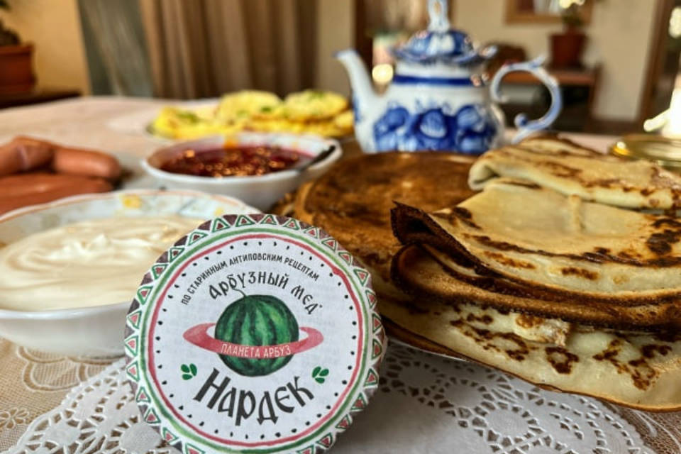 Семья из Антиповки под Волгоградом возродила рецепт арбузного меда