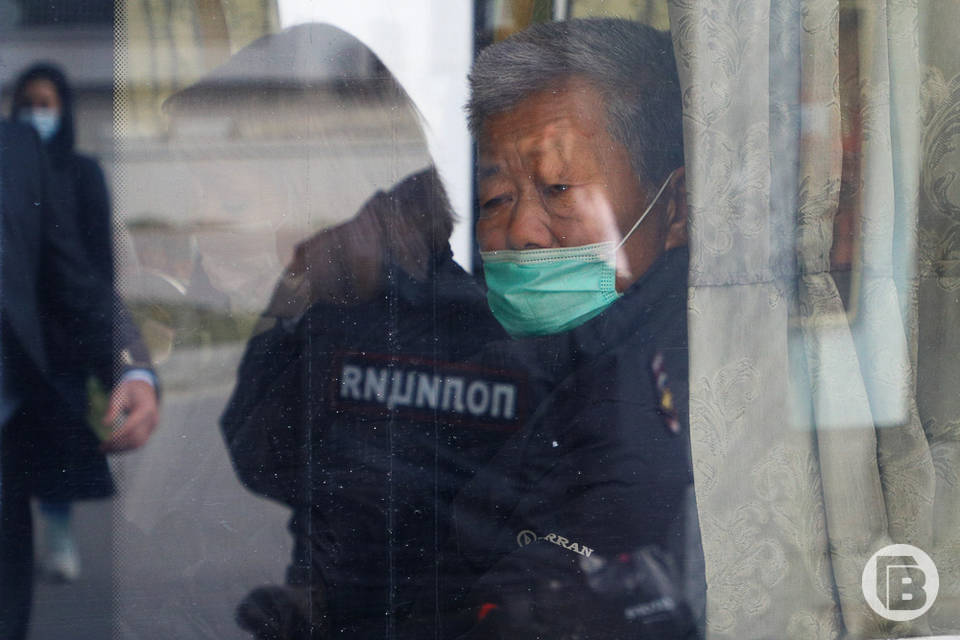 Четыре узбека фиктивно проживали у 55-летней волжанки два года