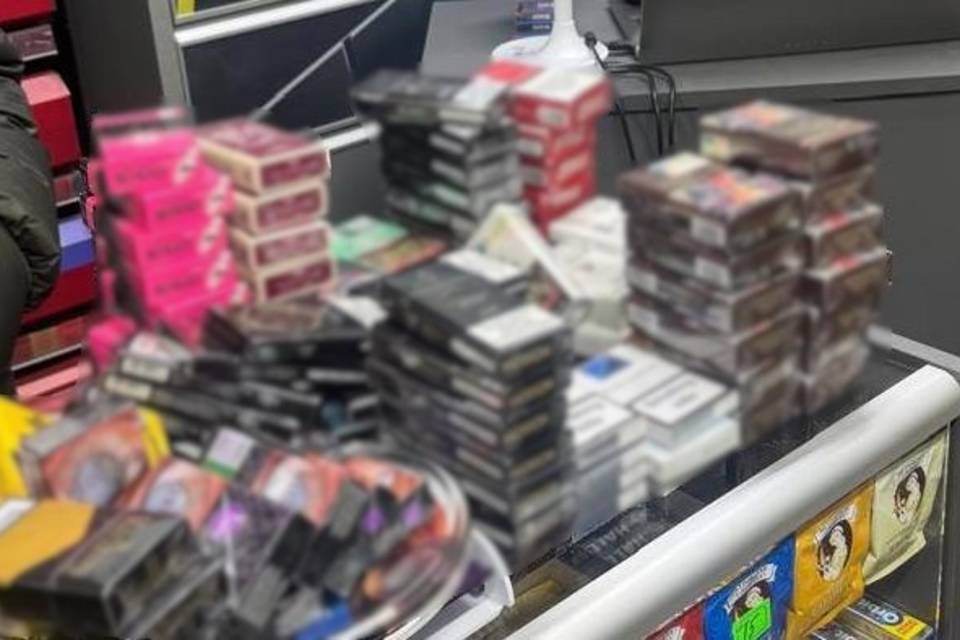 1994 пачки контрафактных сигарет изъяли оперативники в Волгограде