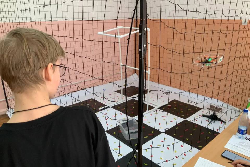 Волгоградские школьники поборются за финал олимпиады по робототехнике