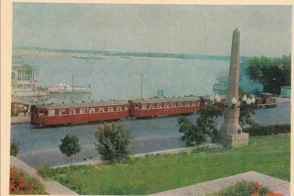 Архивное фото Детской железной дороги показали волгоградцам