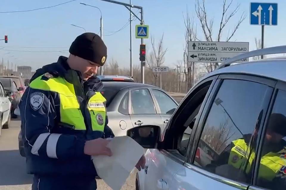 Волгоградская Госавтоинспекция проверила безопасность при перевозке детей