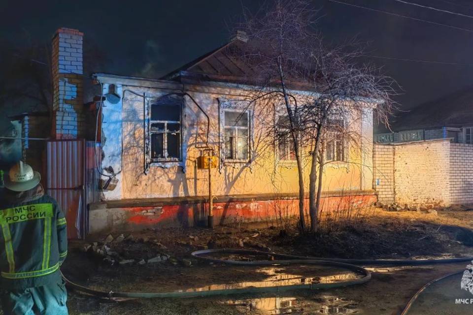 Мужчина погиб при пожаре на севере Волгограда