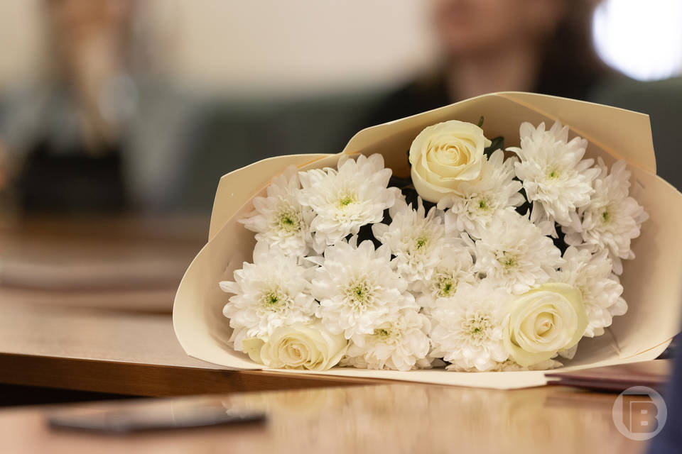 Доставка цветов в Волгограде — заказать букет с удобным вручением