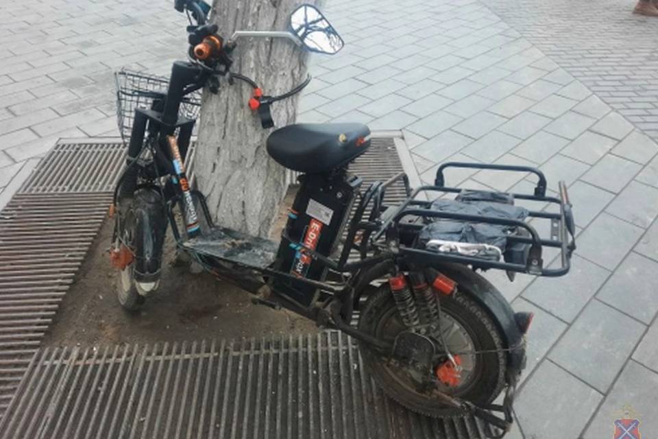 Электровелосипедист сбил женщину в центре Волгограда