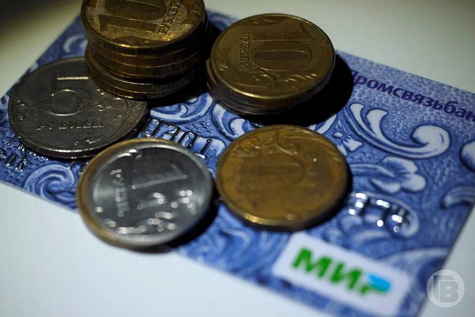 18-летний волгоградец незаконно продал свою банковскую карту