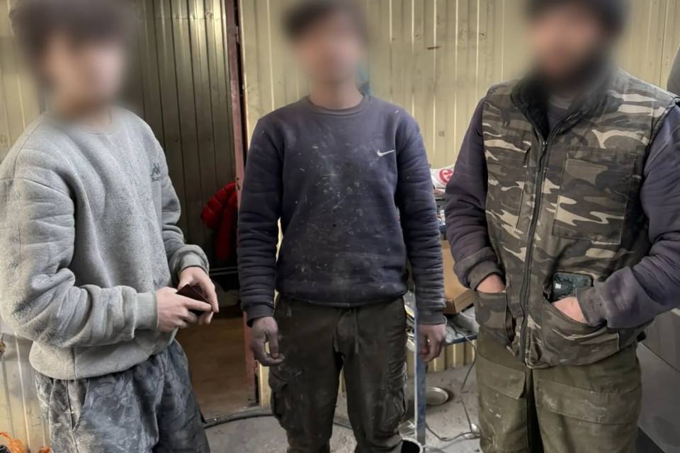 9 иностранцев незаконно работали в Волгограде