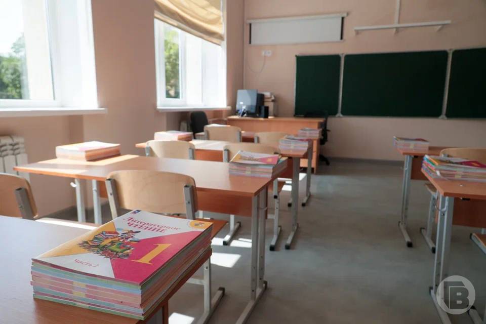В Волгоградской области с 1 апреля начинается прием заявлений в 1 класс