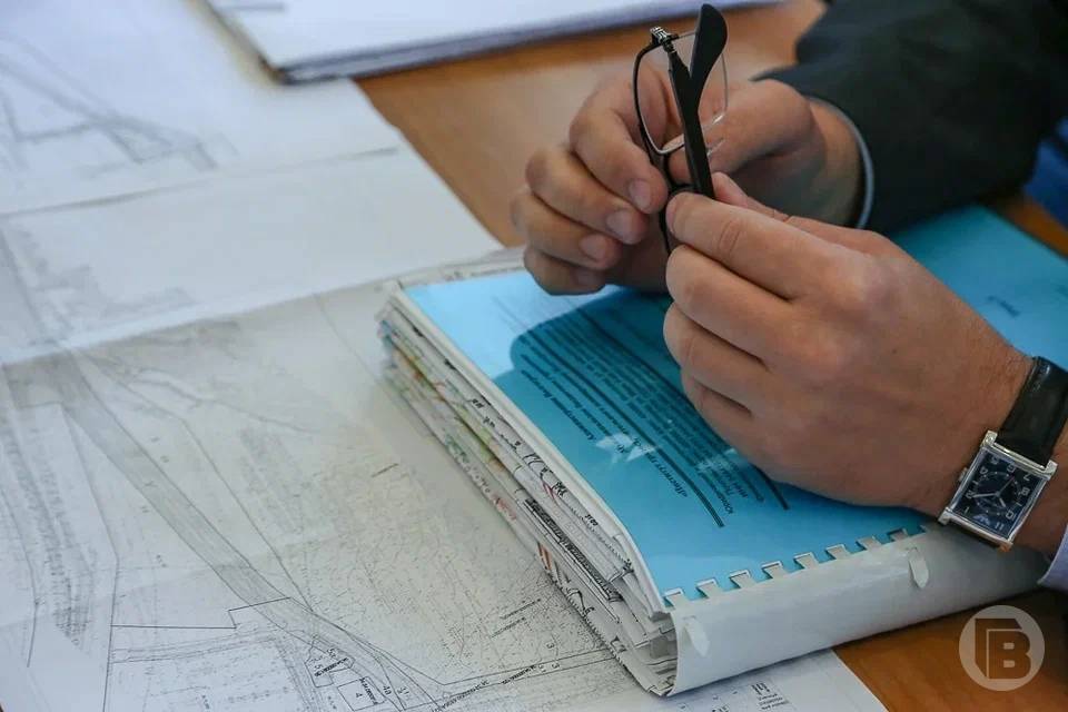 Приставы бесплатно помогут волгоградцам с юридическими вопросами