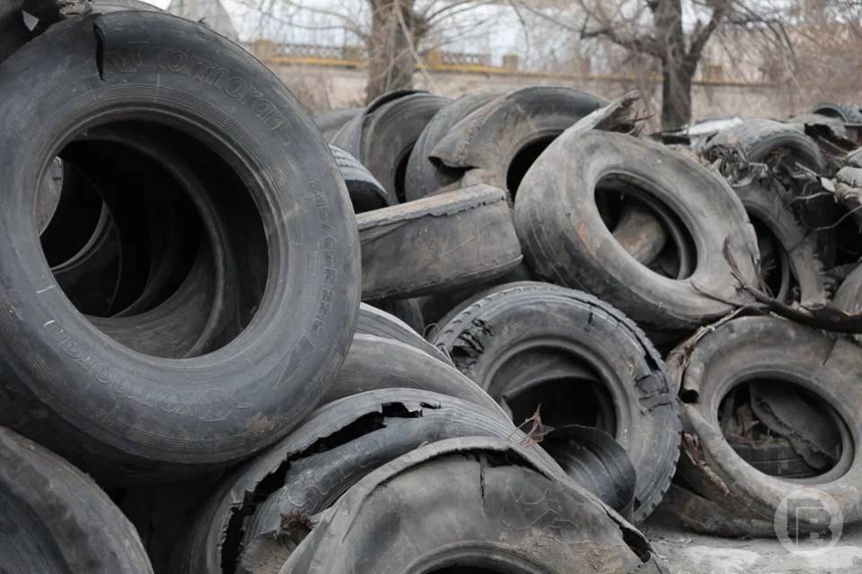 Волгоградцам грозят штрафы за выброшенные не в том месте шины