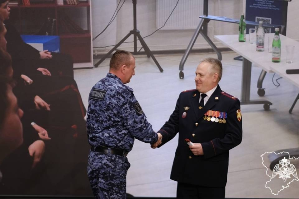 В Волгограде 23 росгвардейцам повысили звание