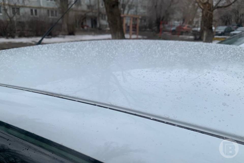 Град внезапно выпал в Волгограде 1 апреля