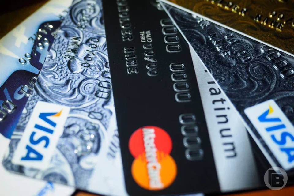 18-летняя волгоградка подозревается в продаже своей банковской карты