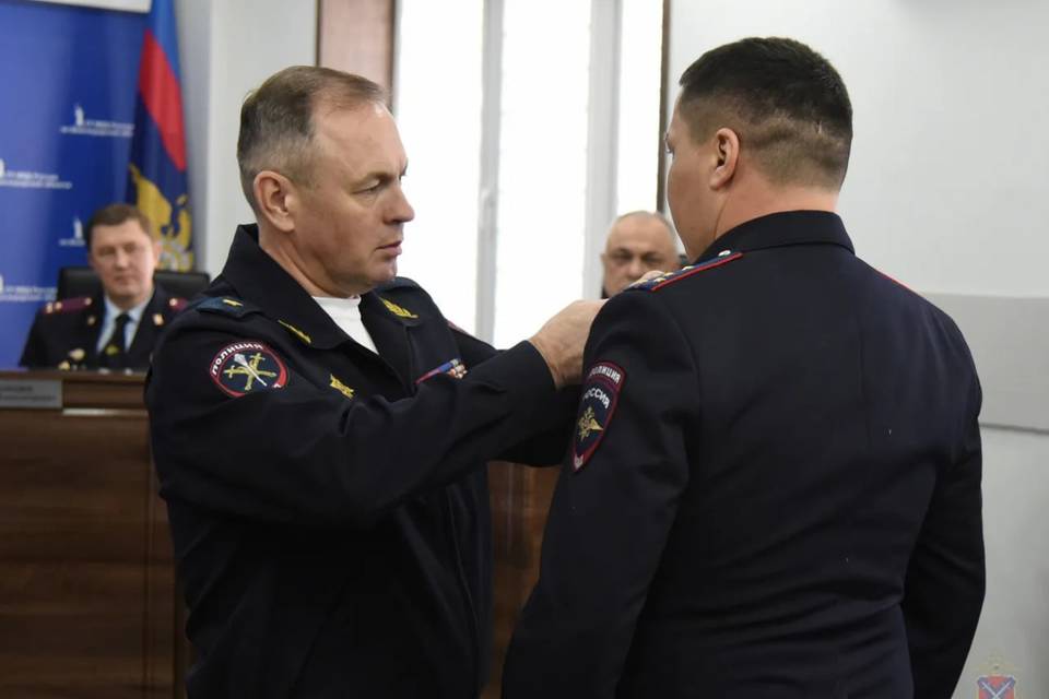 Путин наградил четырех волгоградских полицейских