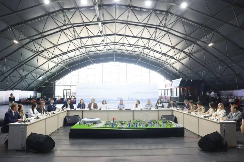 Меценат передаст Волгограду 100 картин Лосева для нового музея