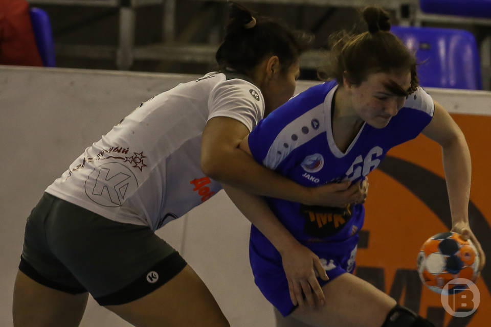 «Динамо-Синара» дважды сыграло против «Лады»