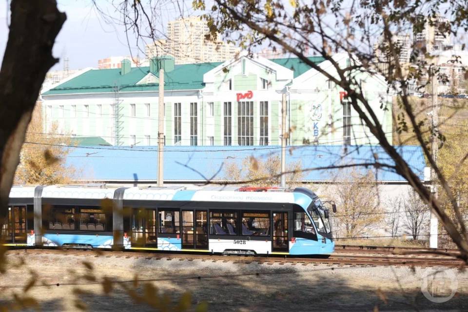 В Волгограде три трамвая меняли маршруты из-за ДТП