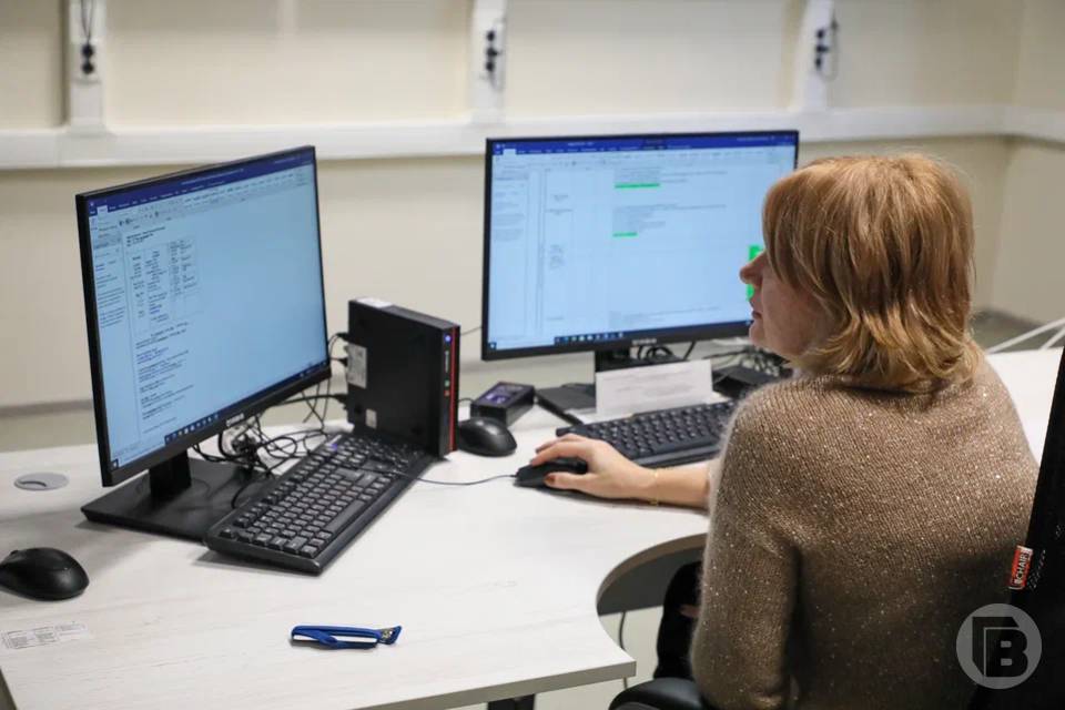 Волгоградцев по-новому стали поздравлять на работе