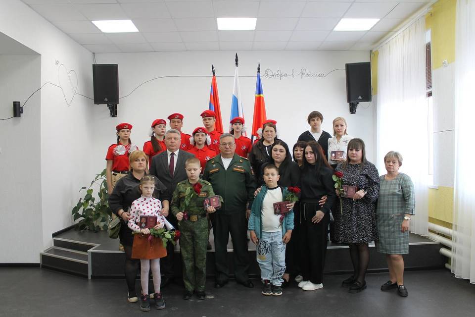 Ордена и медали передали родным погибших на СВО волгоградцев