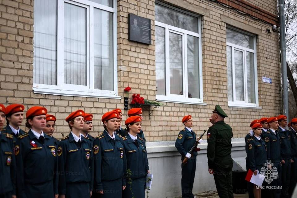 В Волгограде почтили память погибшего в зоне СВО Алексея Катериничева