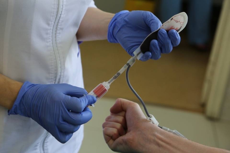 С начала года волгоградцы сдали кровь больше 10 тысяч раз