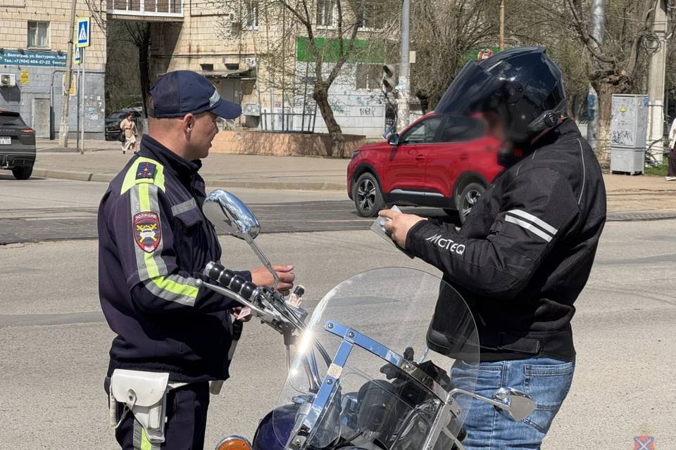 23 машины отправлены на штрафстоянку после рейда ГИБДД в Волгограде