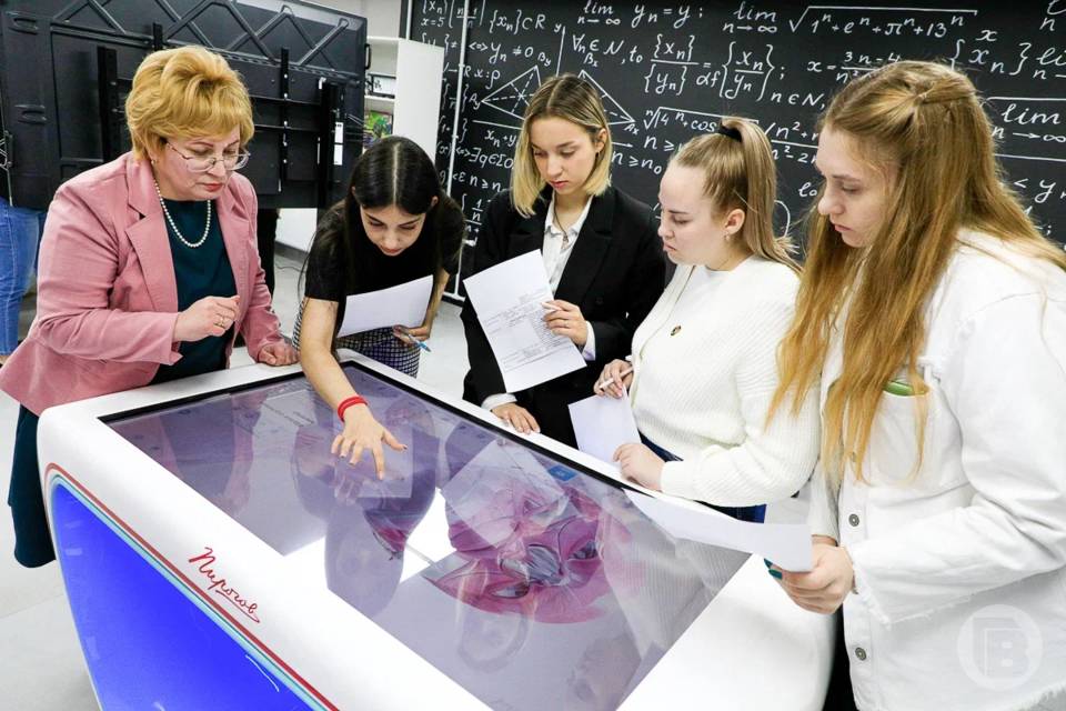 38 колледжей Волгоградской области открыли двери для школьников