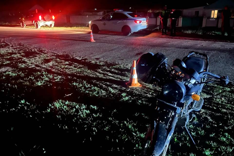 16-летний мопедист сбил 13-летнюю девочку под Волгоградом