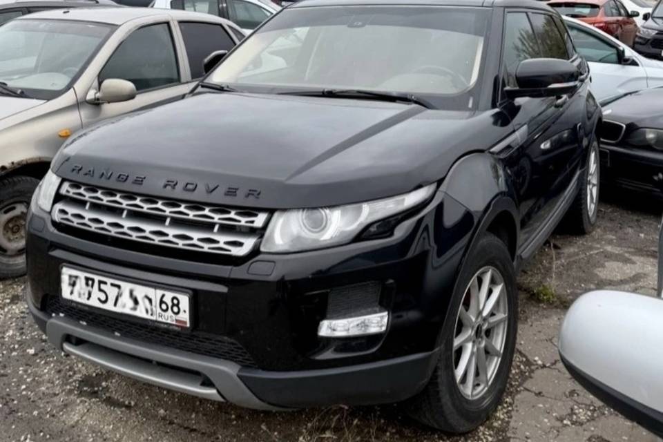 У волгоградца отобрали Range Rover за долг в 94 млн. рублей
