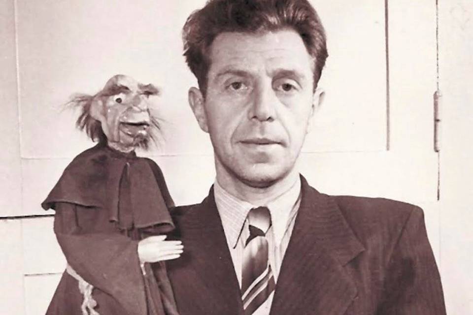 Театр кукол в Волгограде празднует 110-летний юбилей Александра Хмелева