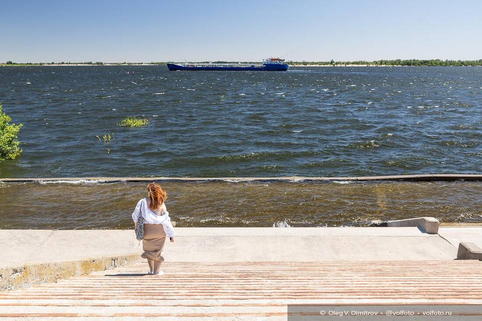 Штормовой ветер бушует в Волгограде и области 24 апреля