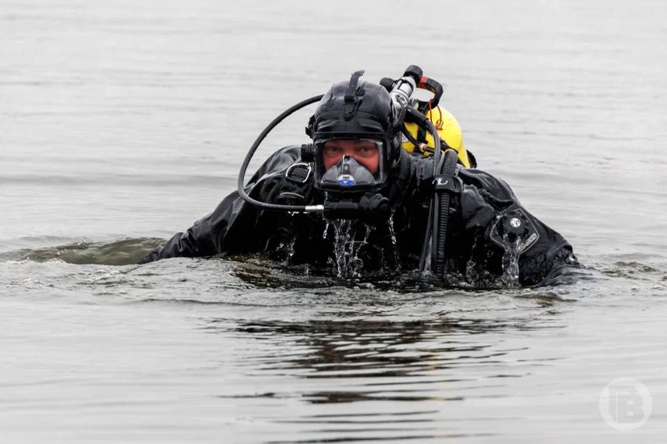 Поиск пропавшего рыбака и лодки продолжается в Волгоградской области