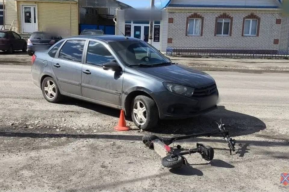 «Лада» сбила подростка на электросамокате в Елани