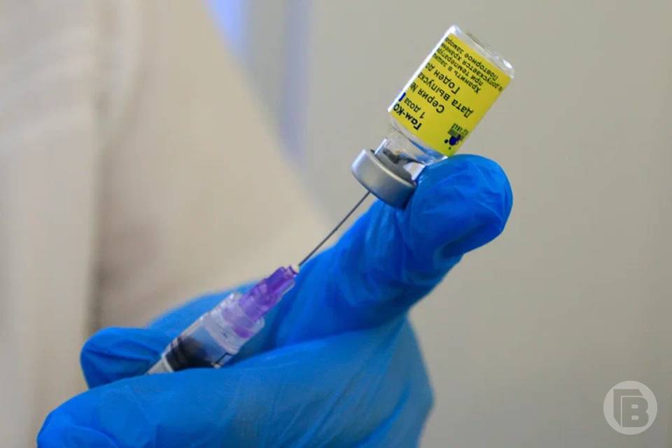 Кому нужно делать прививки от гепатита А, рассказали волгоградцам