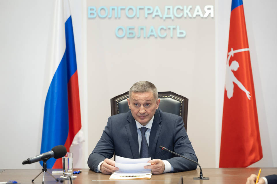 Бочаров провел совещание по безопасности на майские праздники в Волгоградской области