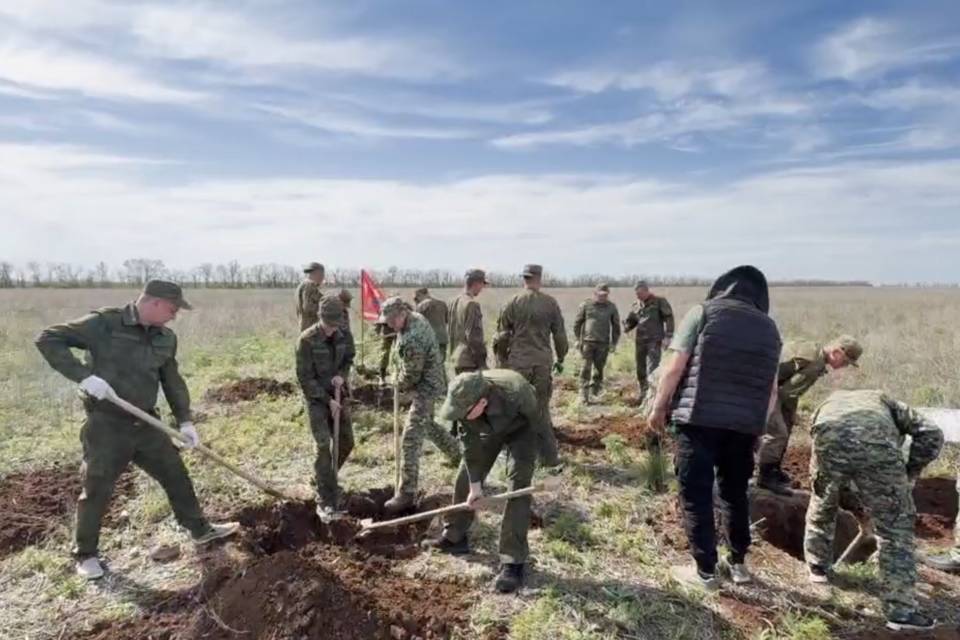 Останки четырех бойцов Красной Армии подняли под Волгоградом