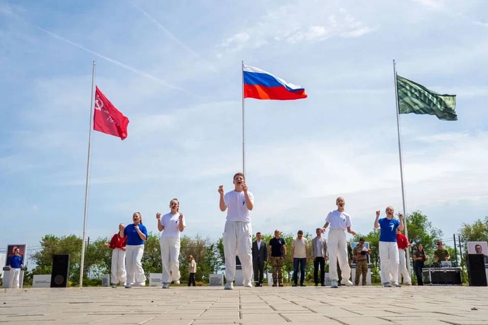 Больше 380 волгоградских студентов участвуют в игре «Зарница 2.0»
