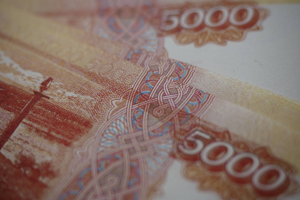 ВТБ: рынок сбережений в апреле вырос на 1 трлн рублей