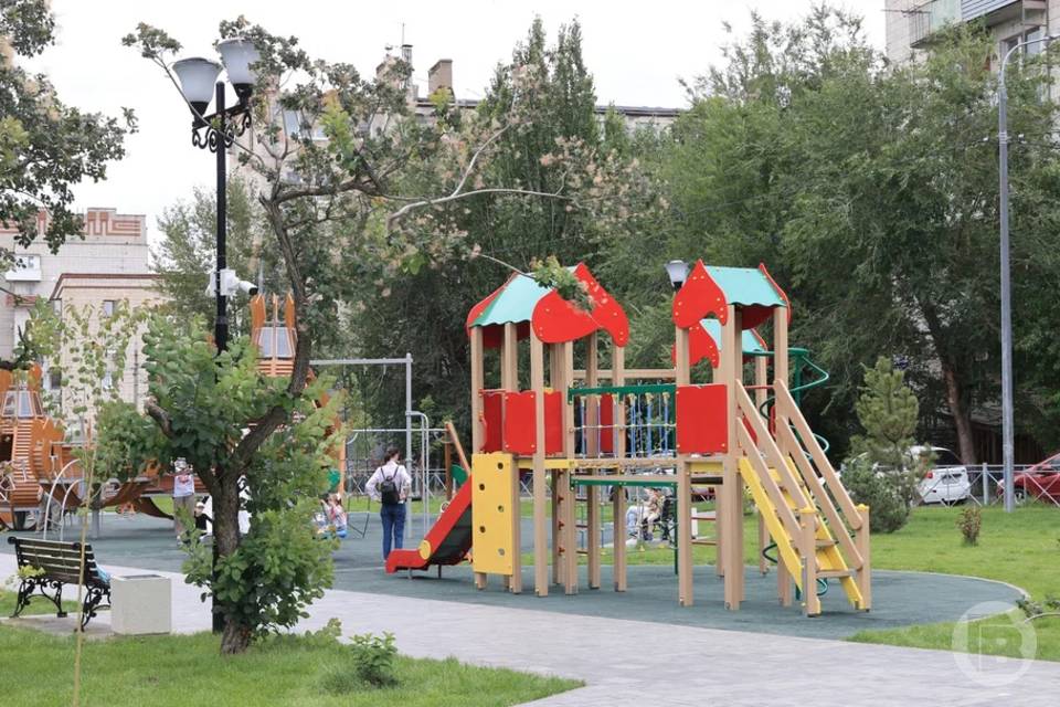 В Волгоградской области обновили более 5,6 тысяч детских и спортивных площадок
