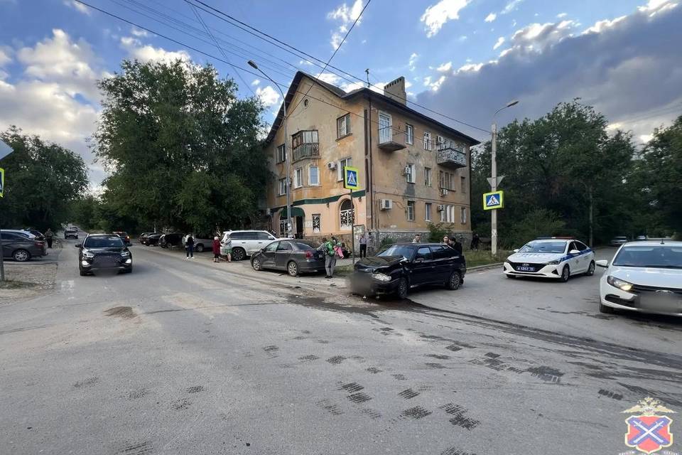 Массовое ДТП произошло на юге Волгограда
