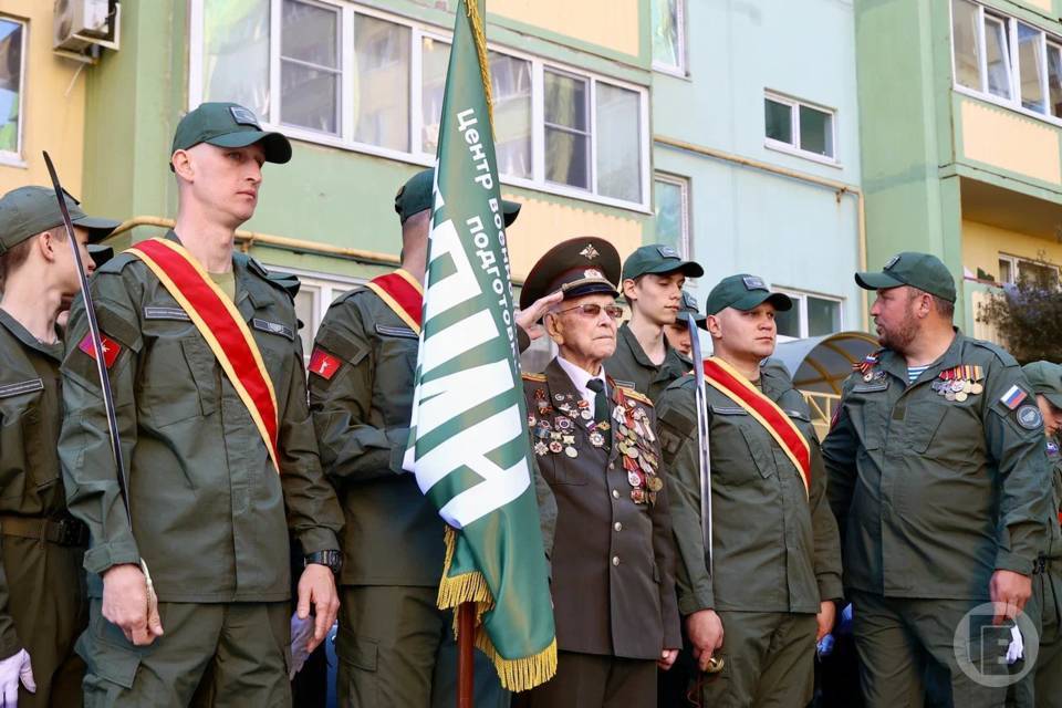 Ветеран Александр Медков отмечает вековой юбилей