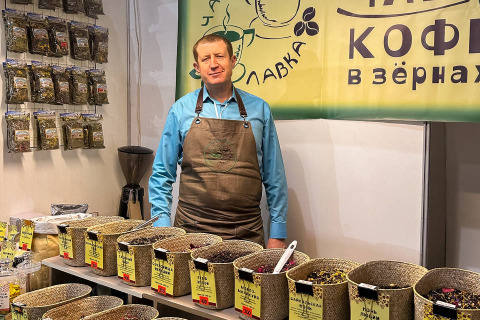 Волгоградцев приглашают на выставку «Модный товар. Жаркий!»